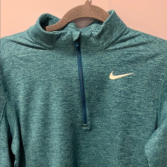 Nike Golf Teal Therma Quarter-Zip Pullover - Picture 7 of 8